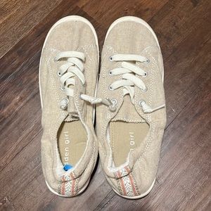 Madden girl cream/tan slip on tennis shoes